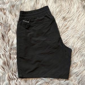 Columbia Like new Charcoal Grey cargo UPF boat fishing swim shorts Medium